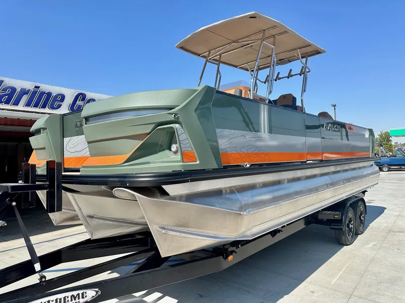 Slide: The Image of Avalon Geo Fish GLX 25 w/ 225HP Mercury! 2025 - 2