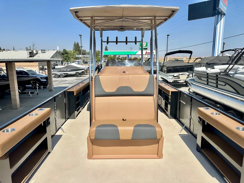 Slide: The Image of Avalon Geo Fish GLX 25 w/ 225HP Mercury! 2025 - 5