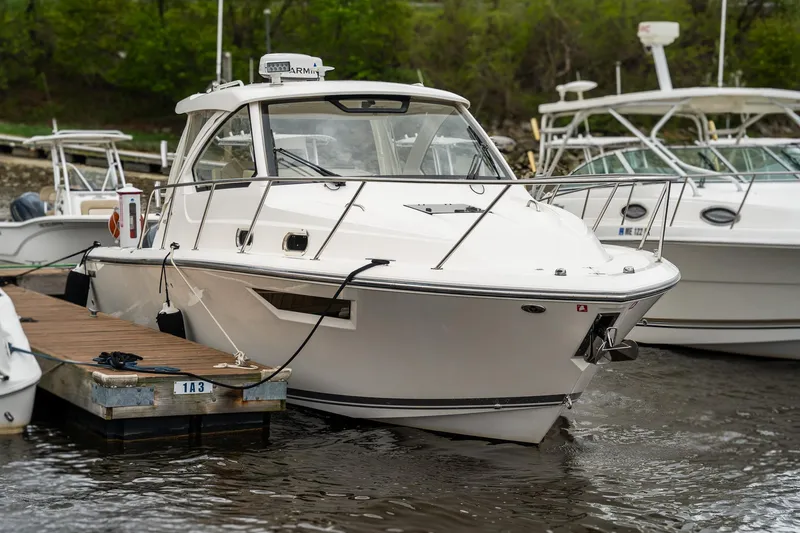 Slide: The Image of Pursuit OS 325 Offshore 2018 - 31