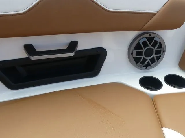 Slide: The Image of Axis Wake Research A24 2023 - 34