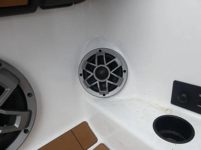 Slide: The Image of Axis Wake Research A24 2023 - 42