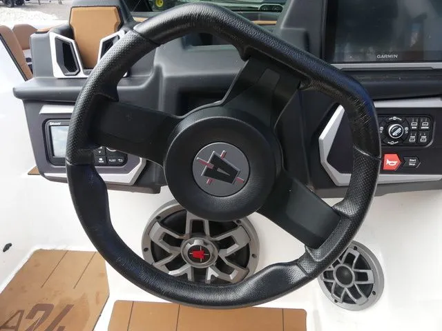 Slide: The Image of Axis Wake Research A24 2023 - 44