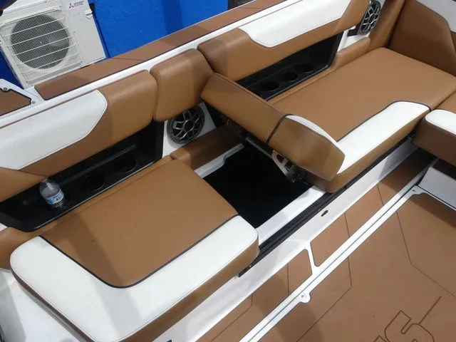 Slide: The Image of Axis Wake Research A24 2023 - 60