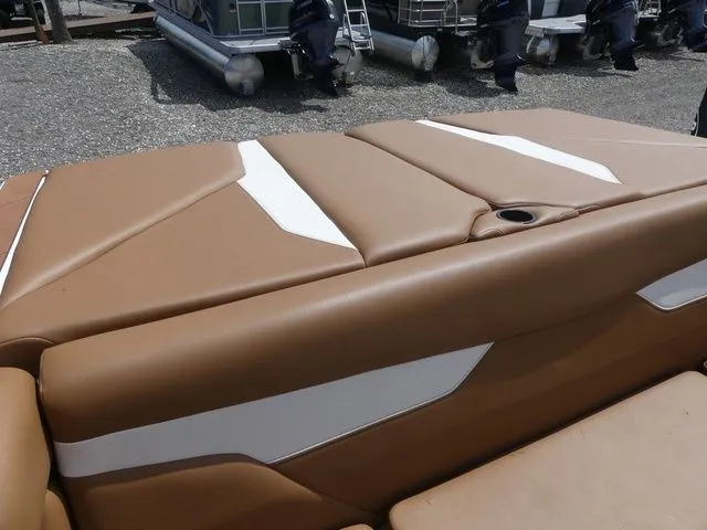 Slide: The Image of Axis Wake Research A24 2023 - 65