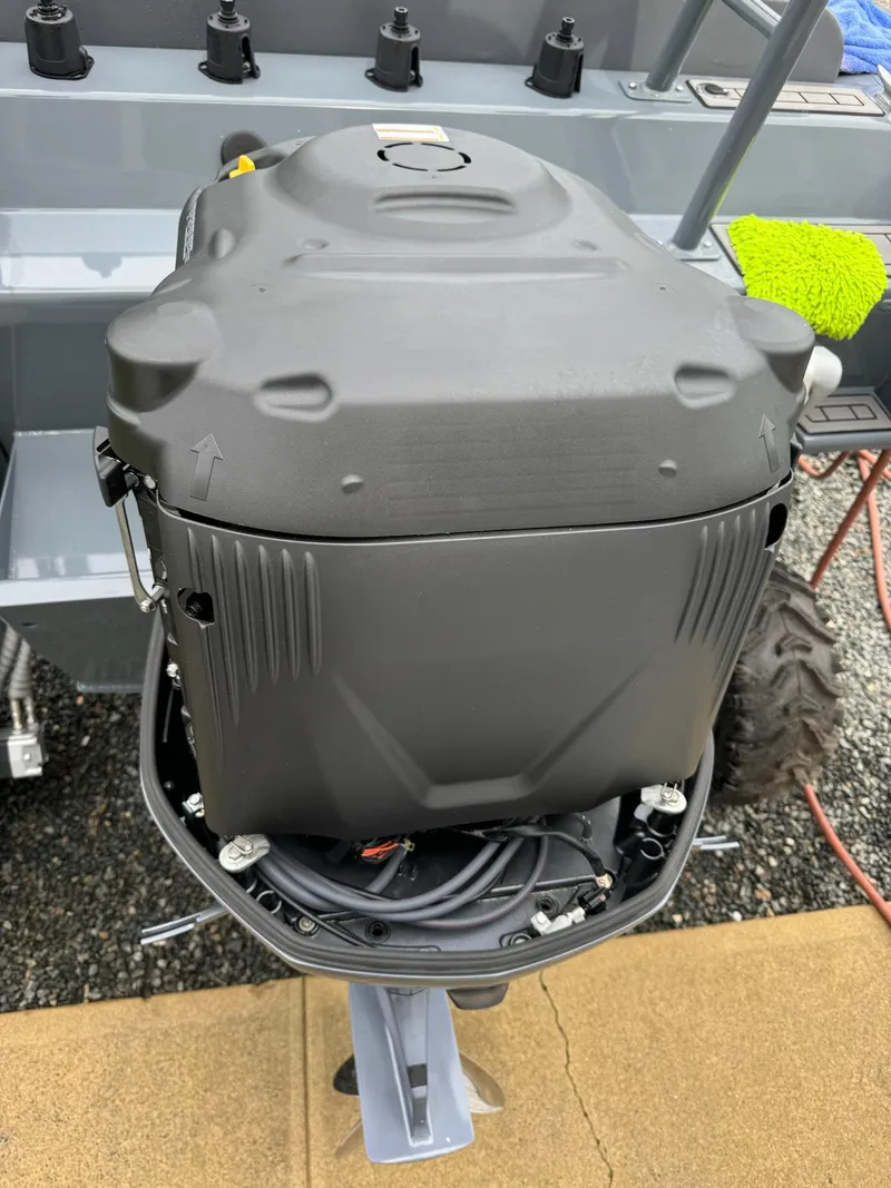 Slide: The Image of 2019 Sealegs 9M Hydrosol engine close-up view. - 20