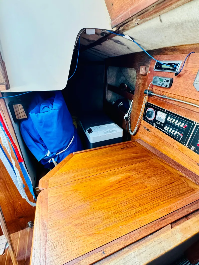 Slide: The Image of S2 9.1 1985 - 22