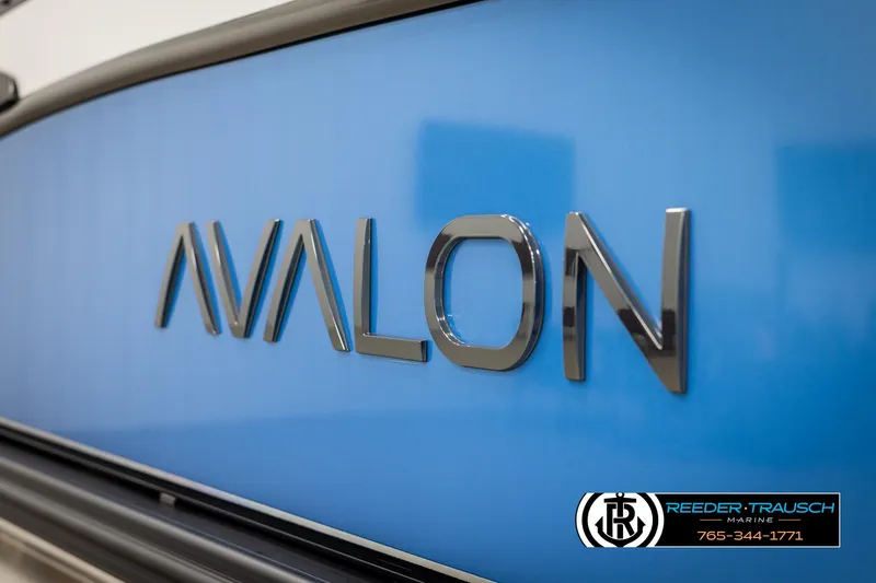 Slide: The Image of 2025 Avalon Catalina VRB logo on blue background, Reeder-Trausch Marine branding. - 44
