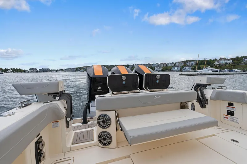 Slide: The Image of Scout 425 LXF 2023 - 51