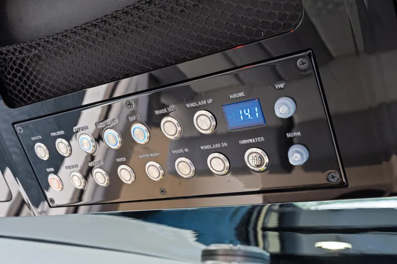 Slide: The Image of Scout 425 LXF 2023 - 73