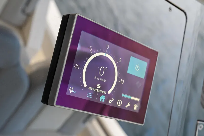 Slide: The Image of Scout 425 LXF 2023 - 74