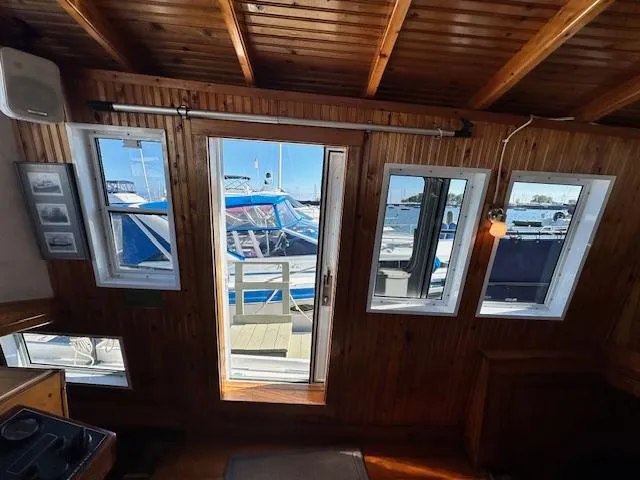 Slide: The Image of Diesel Duck 38 Trawler 2004 - 25