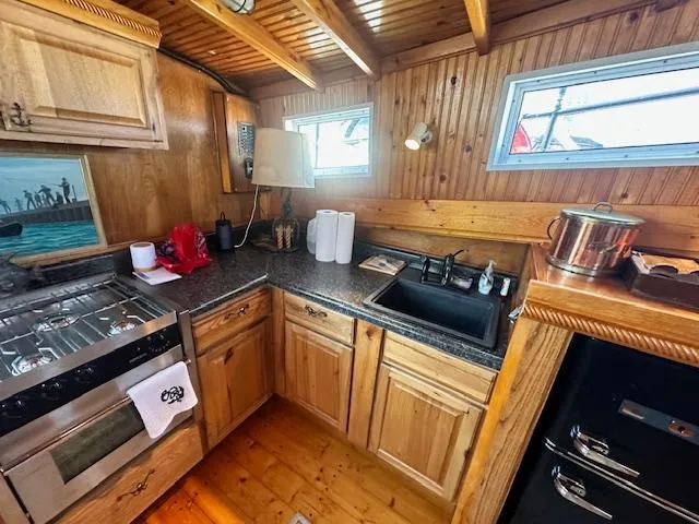 Slide: The Image of Diesel Duck 38 Trawler 2004 - 45