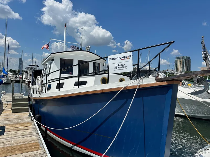 Slide: The Image of Diesel Duck 38 Trawler 2004 - 49