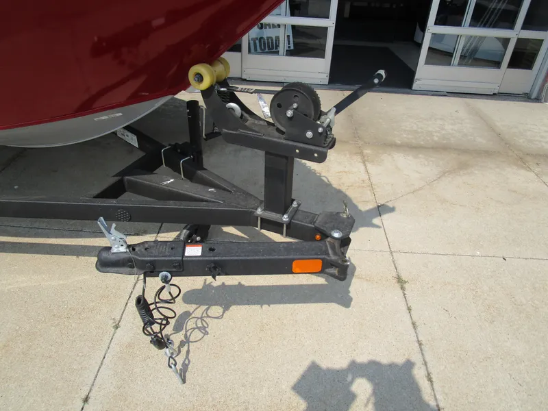 Tracker Pro Guide V-16 SC 2025 for Sale | MarineSource
