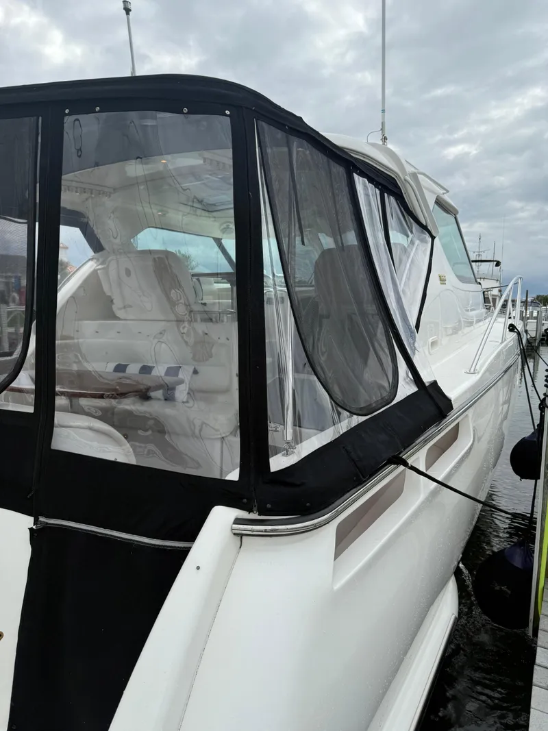 Slide: The Image of Tiara 4300 Sovran 2007 - 9