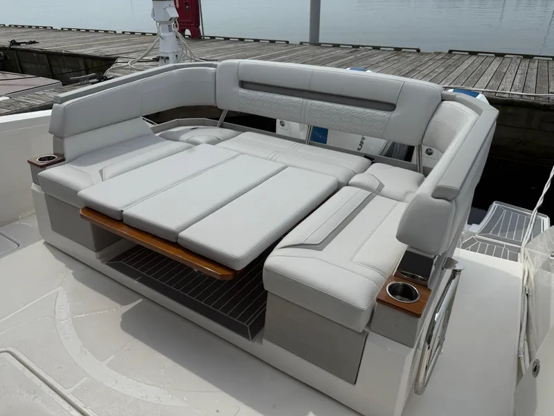 Slide: The Image of Aft,transformational manual rotating U-lounge s/sunpad conversion - 16