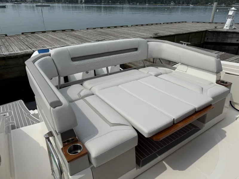 Slide: The Image of Aft,transformational manual rotating U-lounge s/sunpad conversion - 17