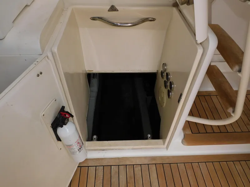 Slide: The Image of Ocean Yachts 48 Super Sport 1998 - 112