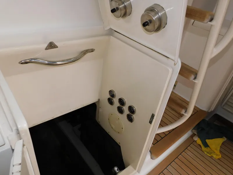 Slide: The Image of Ocean Yachts 48 Super Sport 1998 - 113