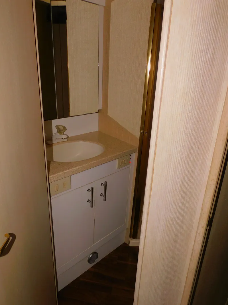 Slide: The Image of Ocean Yachts 48 Super Sport 1998 - 98