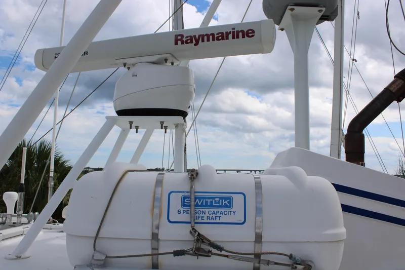 Slide: The Image of Nordhavn 40 (2001) with Raymarine radar and Switlik life raft on deck. - 22