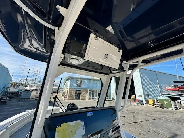 Slide: The Image of Pursuit S 248 Sport 2025 - 14