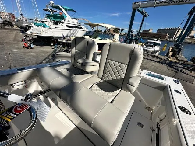 Slide: The Image of Pursuit S 248 Sport 2025 - 16