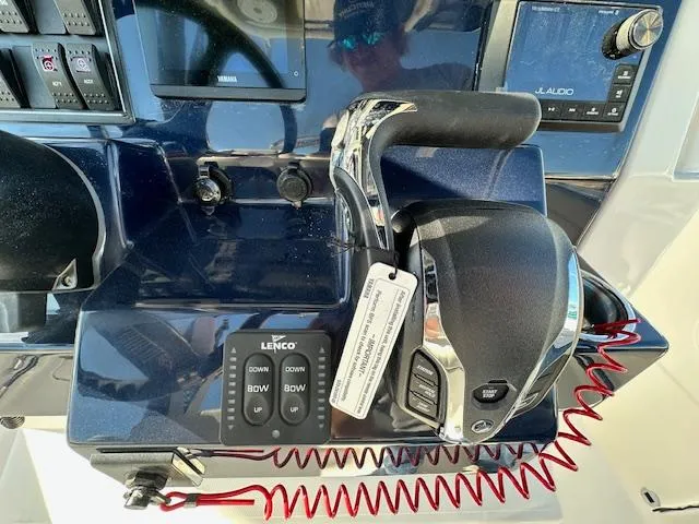 Slide: The Image of Pursuit S 248 Sport 2025 - 21