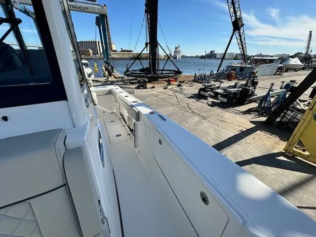 Slide: The Image of Pursuit S 248 Sport 2025 - 29