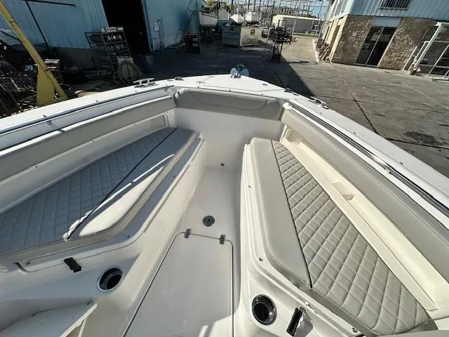 Slide: The Image of Pursuit S 248 Sport 2025 - 35