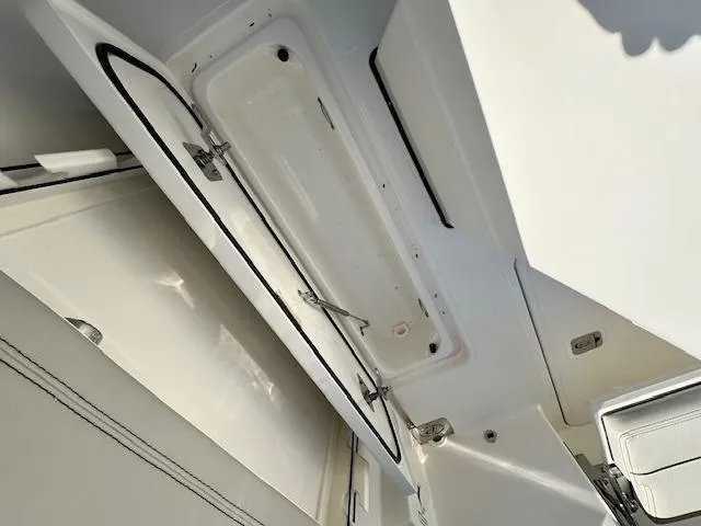 Slide: The Image of Pursuit S 248 Sport 2025 - 36