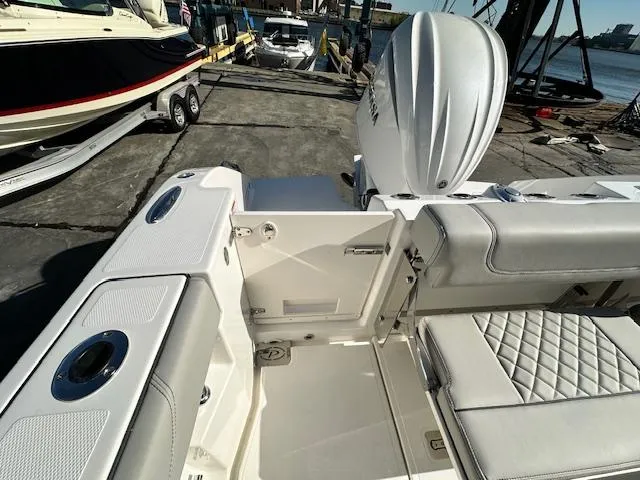 Slide: The Image of Pursuit S 248 Sport 2025 - 37