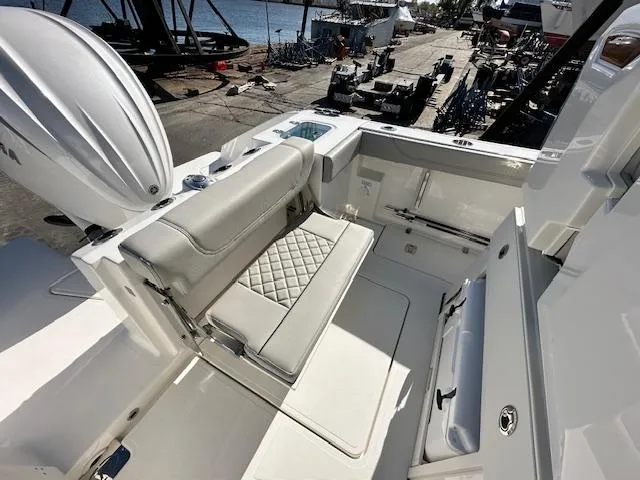 Slide: The Image of Pursuit S 248 Sport 2025 - 8