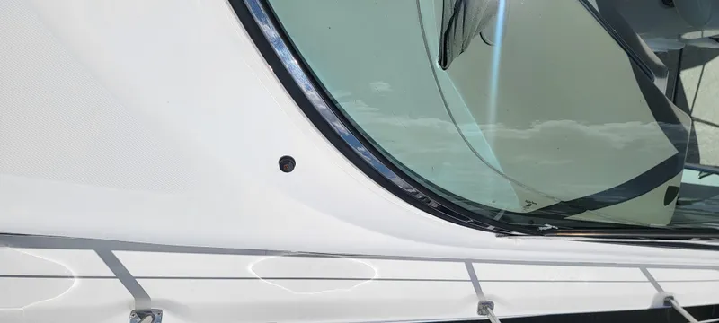 Slide: The Image of Sea Ray 380 Sundancer 2000 - 53