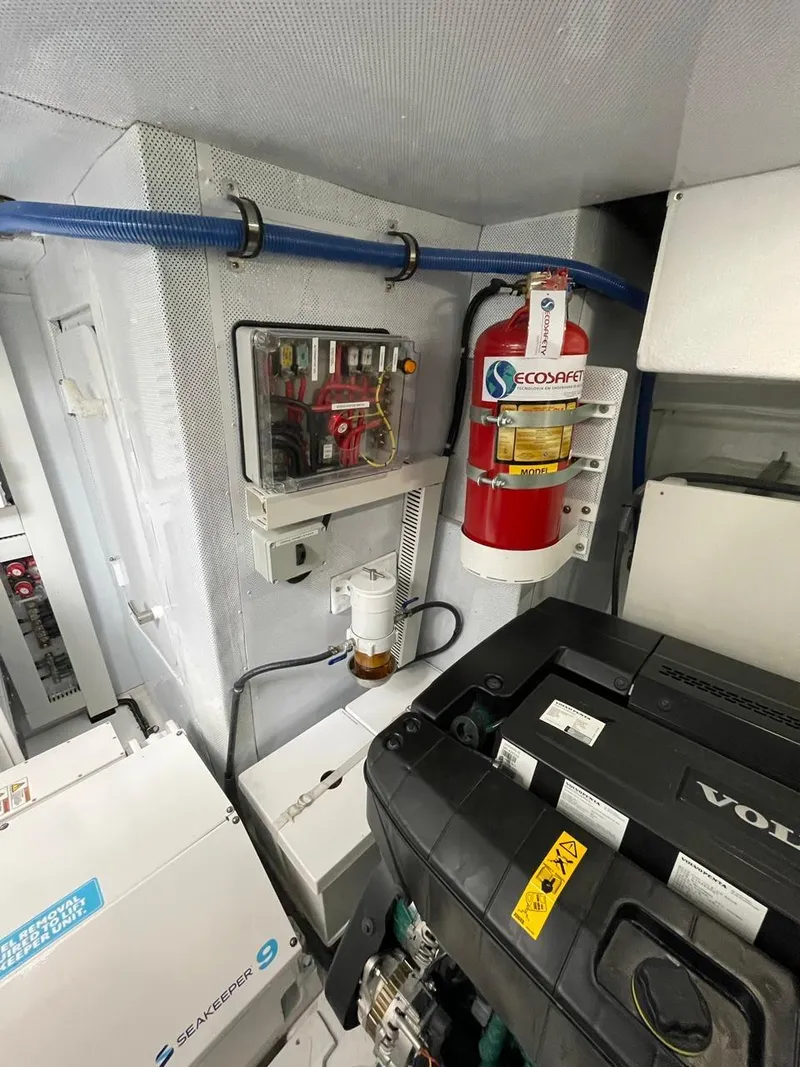 Slide: The Image of Schaefer 660 2023 - 13