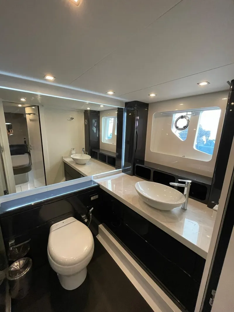 Slide: The Image of Schaefer 660 2023 - 17