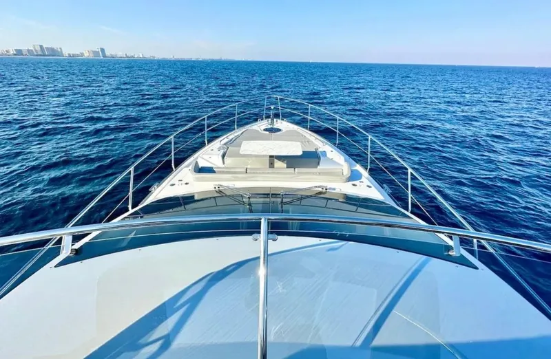 Slide: The Image of Schaefer 660 2023 - 3