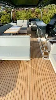 Slide: The Image of Schaefer 660 2023 - 34