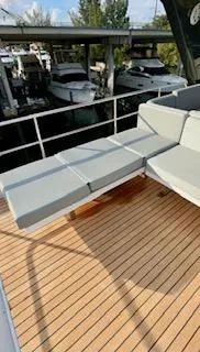 Slide: The Image of Schaefer 660 2023 - 35