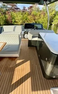 Slide: The Image of Schaefer 660 2023 - 37