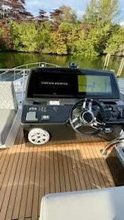 Slide: The Image of Schaefer 660 2023 - 38