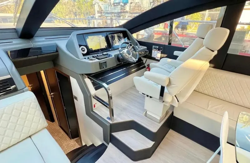 Slide: The Image of Schaefer 660 2023 - 50