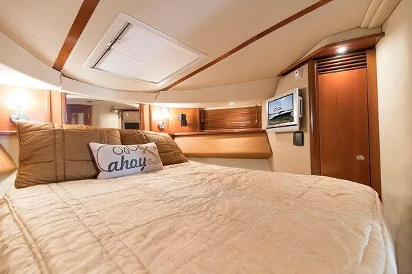 Slide: The Image of Sea Ray 500 Sedan Bridge 2005 - 56