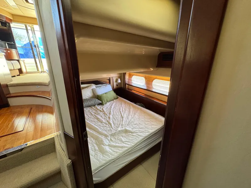 Slide: The Image of Sea Ray 500 Sedan Bridge 2005 - 62