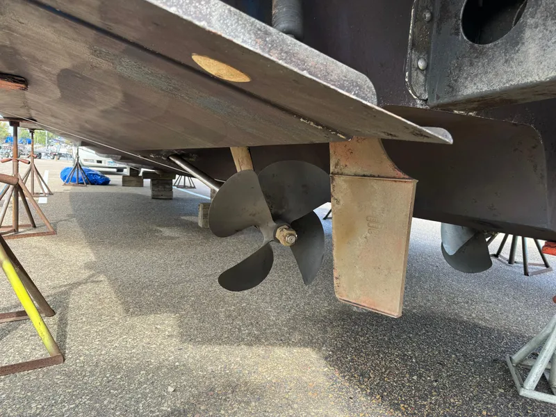 Slide: The Image of Sea Ray 500 Sedan Bridge 2005 - 97