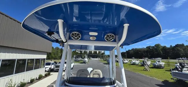 Slide: The Image of Sea Pro 239 DLX Center Console 2021 - 42