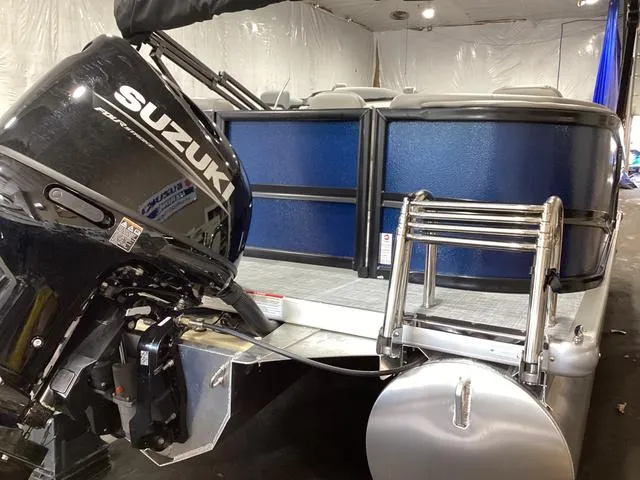 Slide: The Image of Premier 200 Sunscape RF 2025 - 17