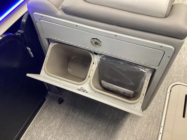 Slide: The Image of Premier 230 SunSation RF 2025 - 19