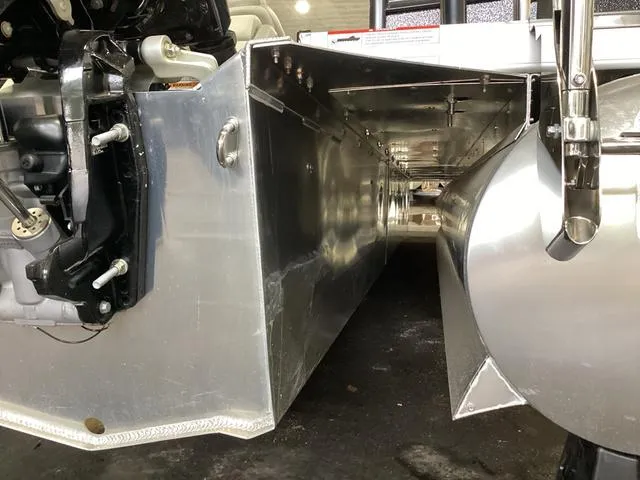 Slide: The Image of Premier 230 SunSation RF 2025 - 5