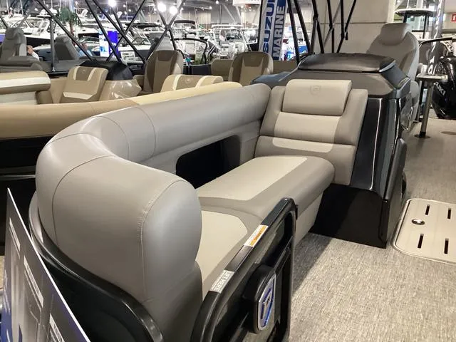 Slide: The Image of Premier 230 SunSation RF 2025 - 7